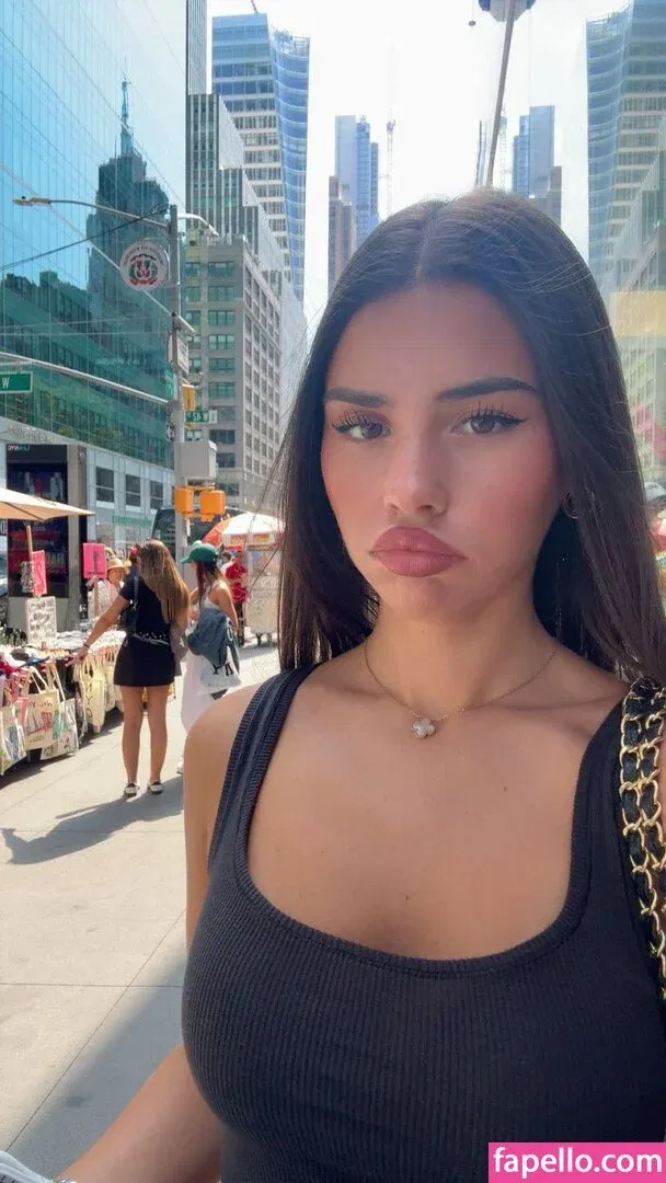 Leah Halton Onlyfans Photo Gallery 