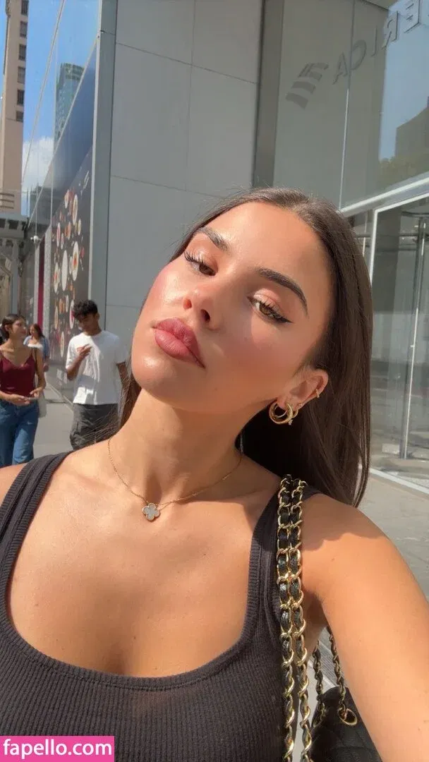 Leah Halton Onlyfans Photo Gallery 