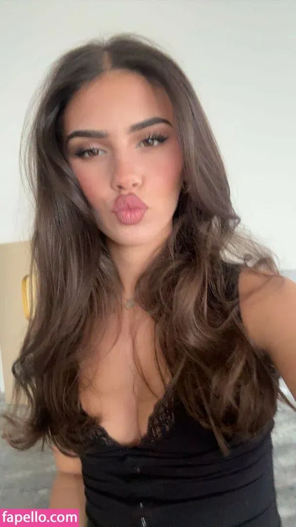 Leah Halton Onlyfans Photo Gallery 