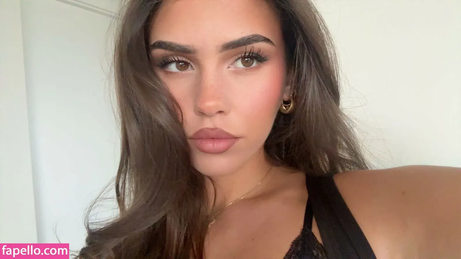 Leah Halton Onlyfans Photo Gallery 