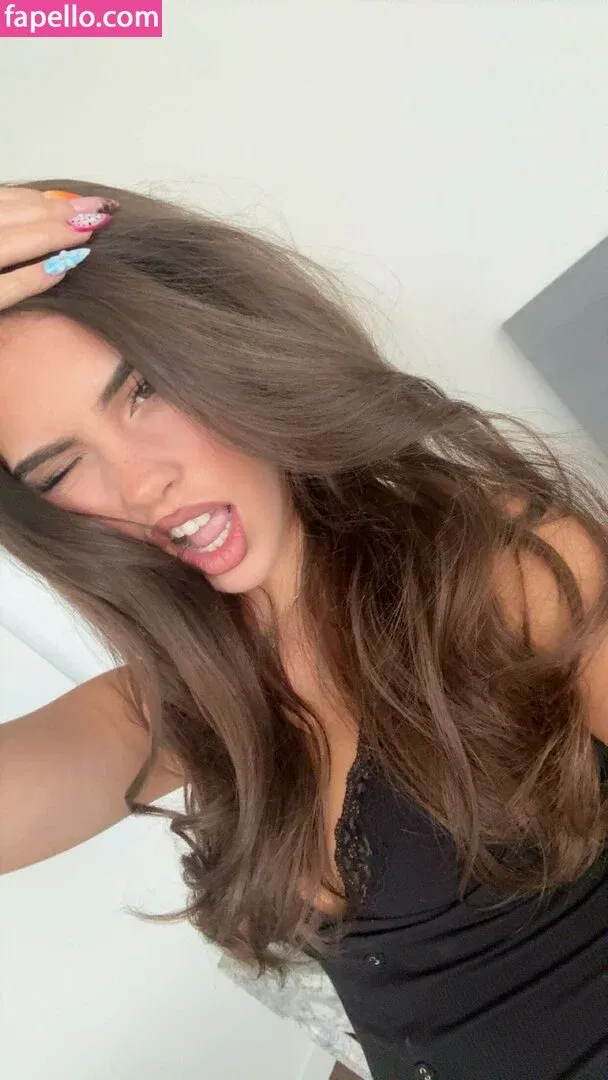 Leah Halton Onlyfans Photo Gallery 