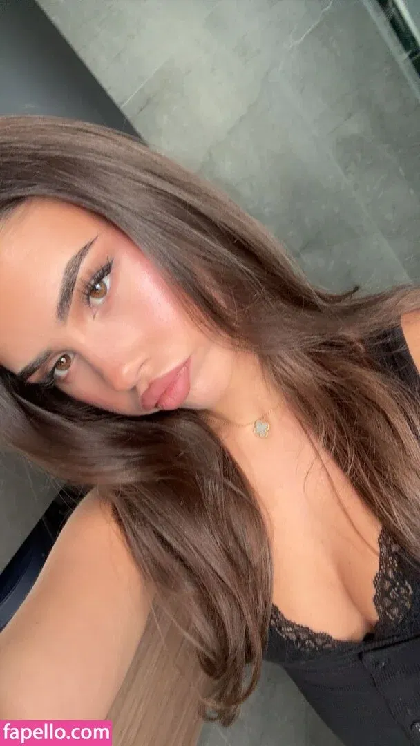 Leah Halton Onlyfans Photo Gallery 