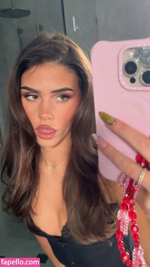 Leah Halton Onlyfans Photo Gallery 