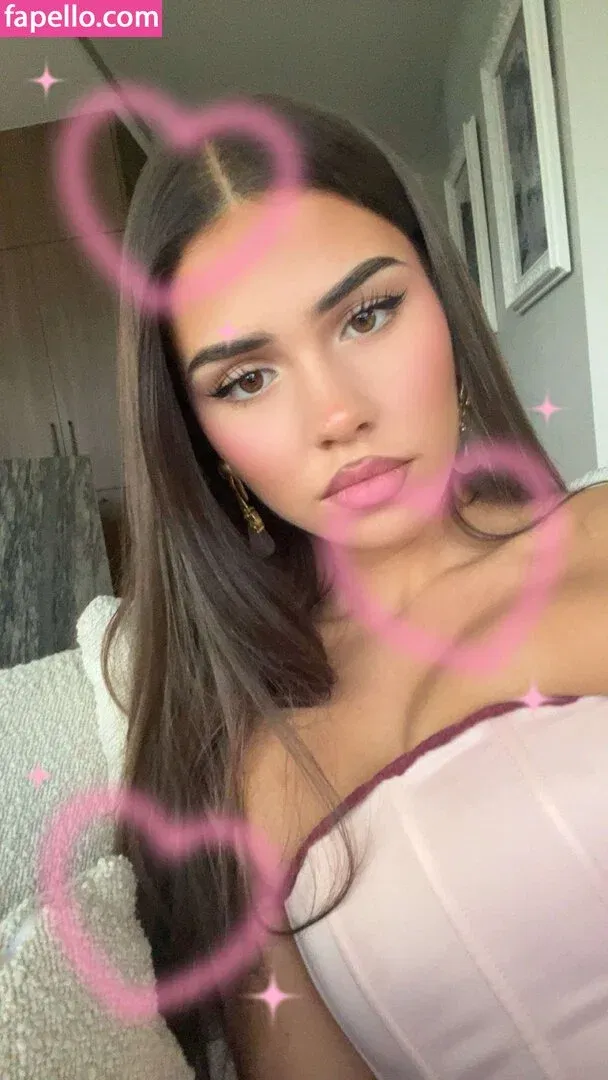 Leah Halton Onlyfans Photo Gallery 