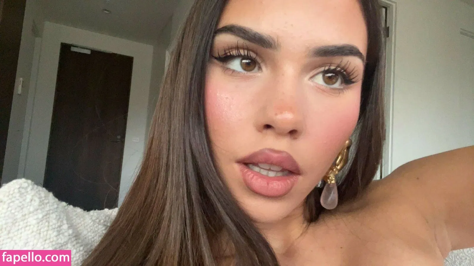 Leah Halton Onlyfans Photo Gallery 