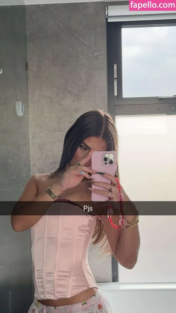 Leah Halton Onlyfans Photo Gallery 