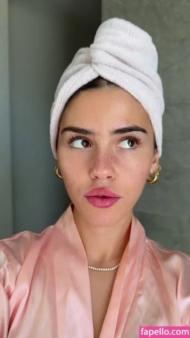 Leah Halton Onlyfans Photo Gallery 