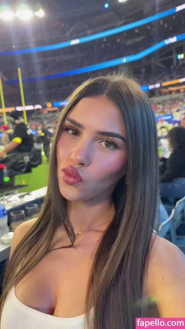 Leah Halton Onlyfans Photo Gallery 