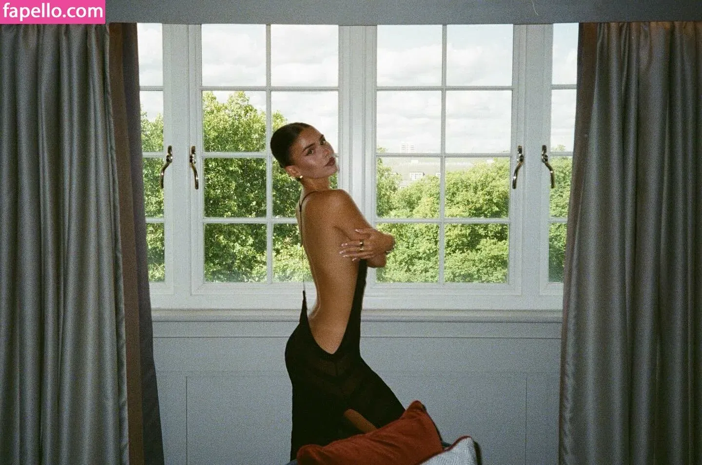 Leah Halton Onlyfans Photo Gallery 