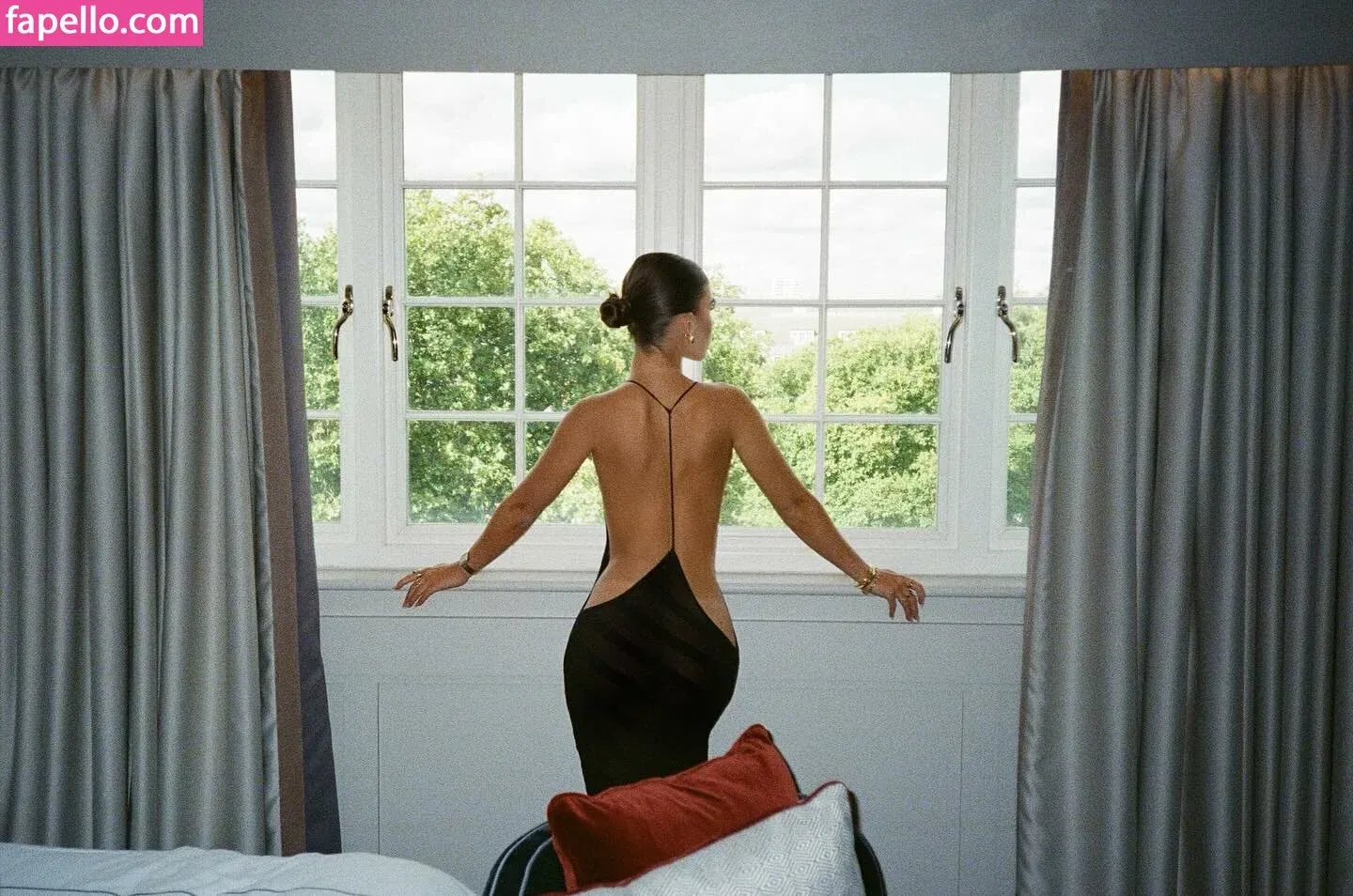 Leah Halton Onlyfans Photo Gallery 