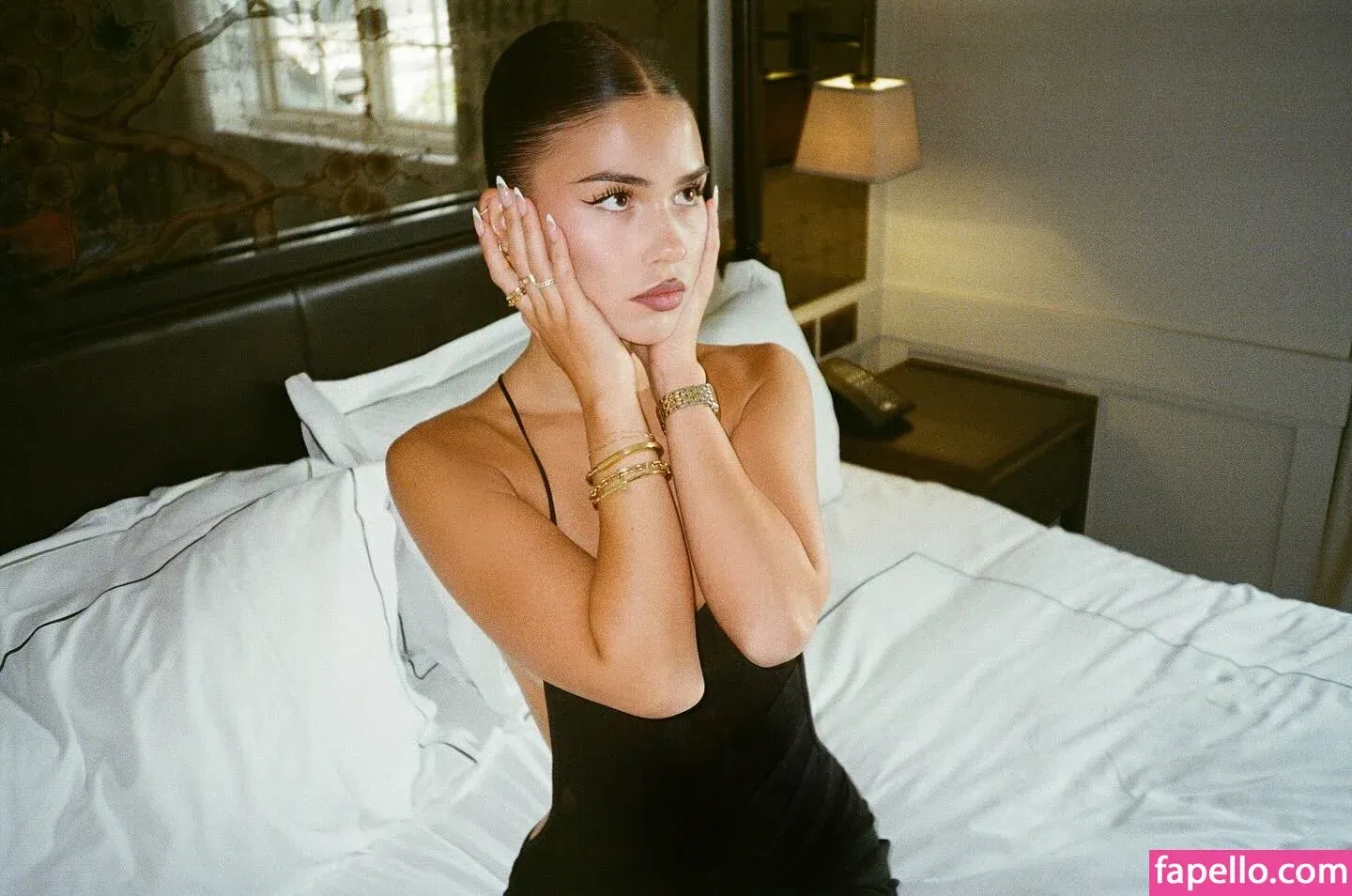 Leah Halton Onlyfans Photo Gallery 