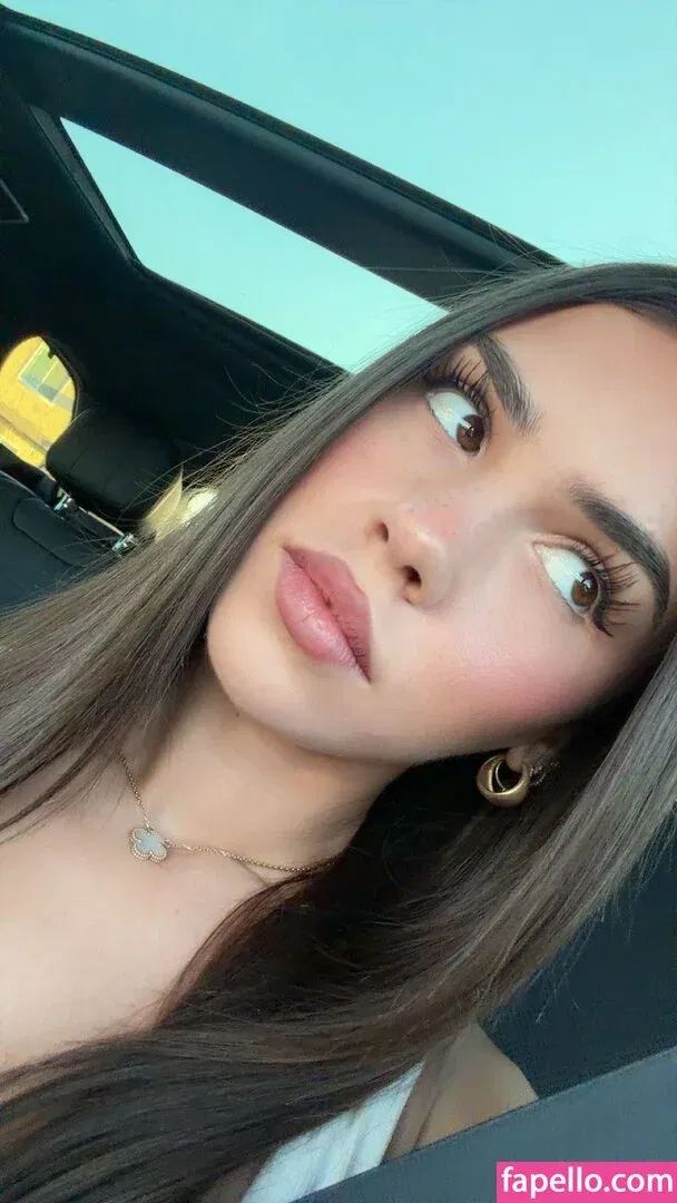 Leah Halton Onlyfans Photo Gallery 