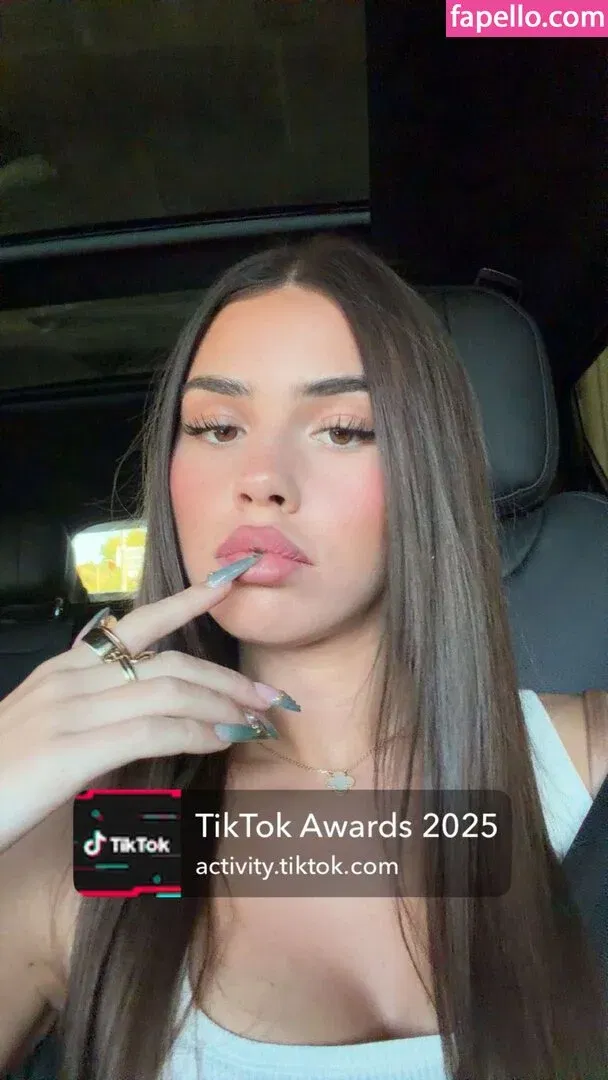 Leah Halton Onlyfans Photo Gallery 