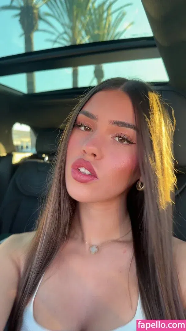 Leah Halton Onlyfans Photo Gallery 