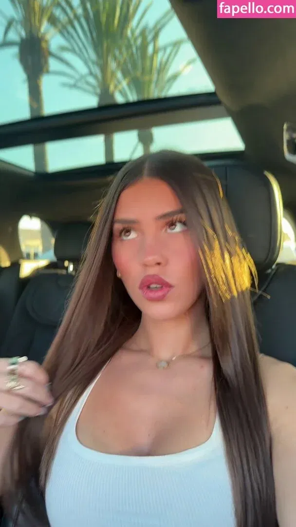 Leah Halton Onlyfans Photo Gallery 