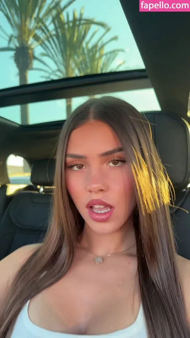 Leah Halton Onlyfans Photo Gallery 