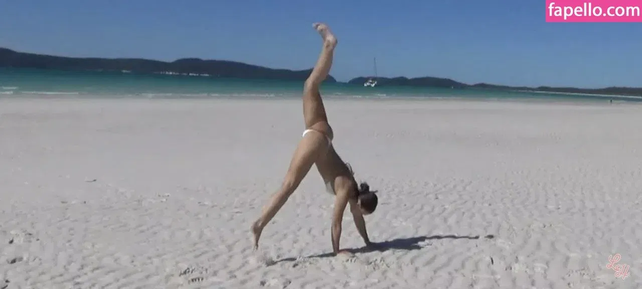 Leah Halton Onlyfans Photo Gallery 