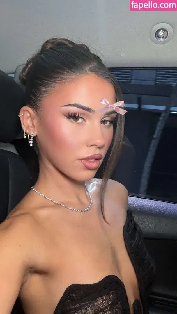 Leah Halton Onlyfans Photo Gallery 