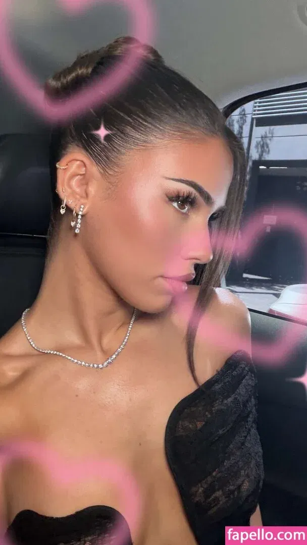 Leah Halton Onlyfans Photo Gallery 