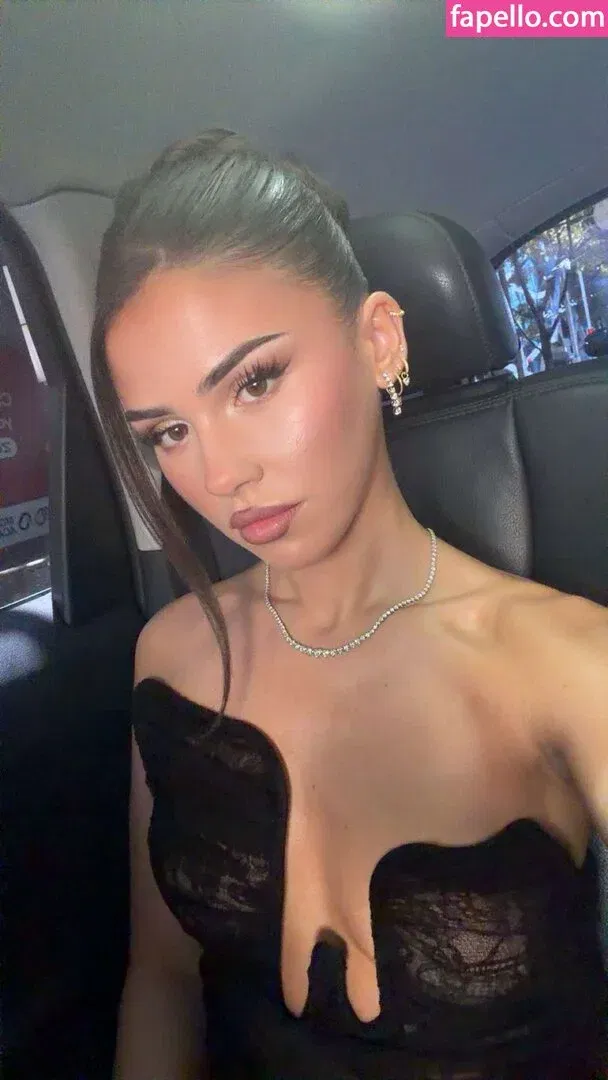 Leah Halton Onlyfans Photo Gallery 