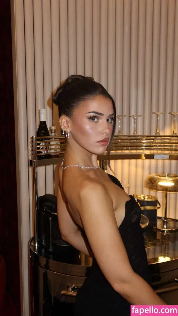 Leah Halton Onlyfans Photo Gallery 