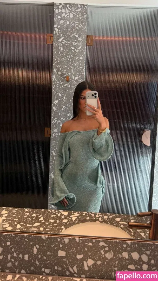 Leah Halton Onlyfans Photo Gallery 