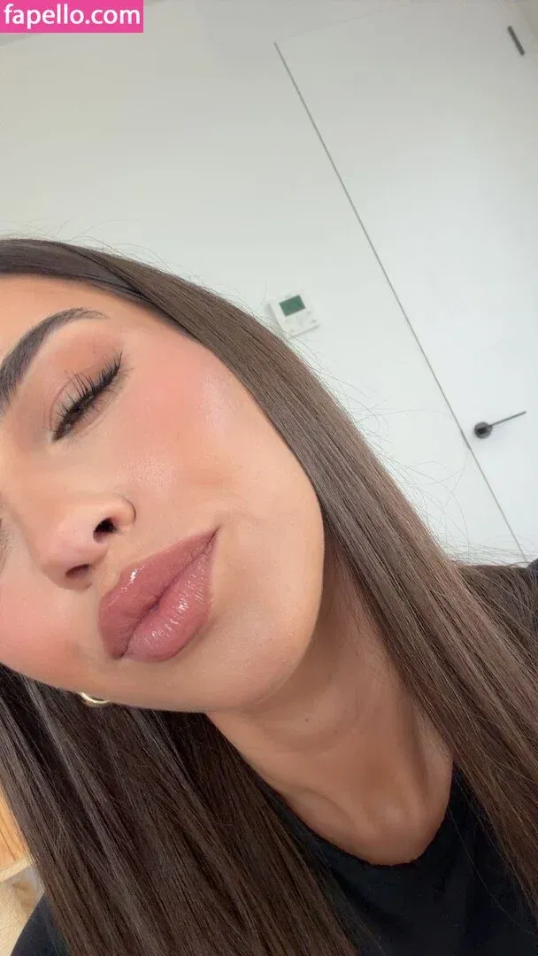 Leah Halton Onlyfans Photo Gallery 