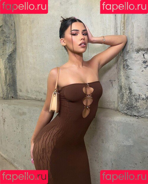 Leah Halton Onlyfans Photo Gallery 