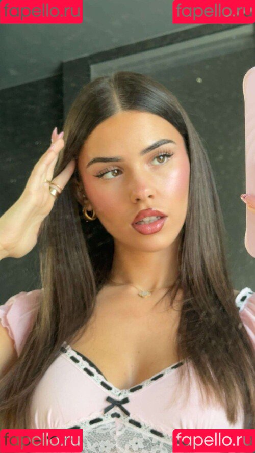 Leah Halton Onlyfans Photo Gallery 