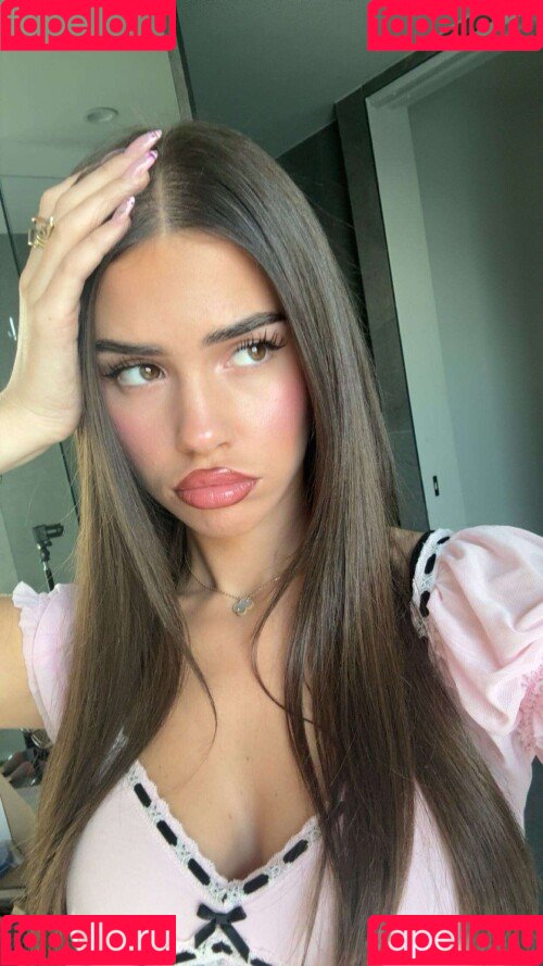 Leah Halton Onlyfans Photo Gallery 