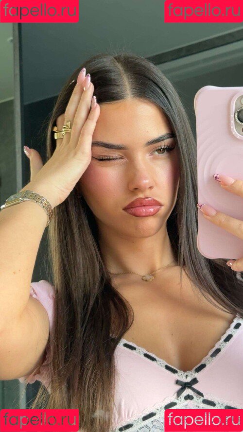 Leah Halton Onlyfans Photo Gallery 