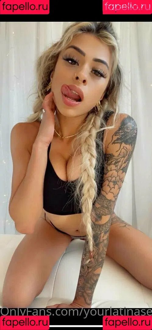 yourlatinasecret Onlyfans Photo Gallery 