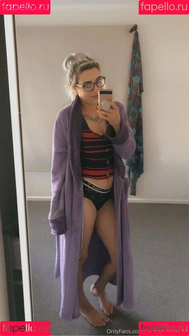 tinytemptress17 Onlyfans Photo Gallery 