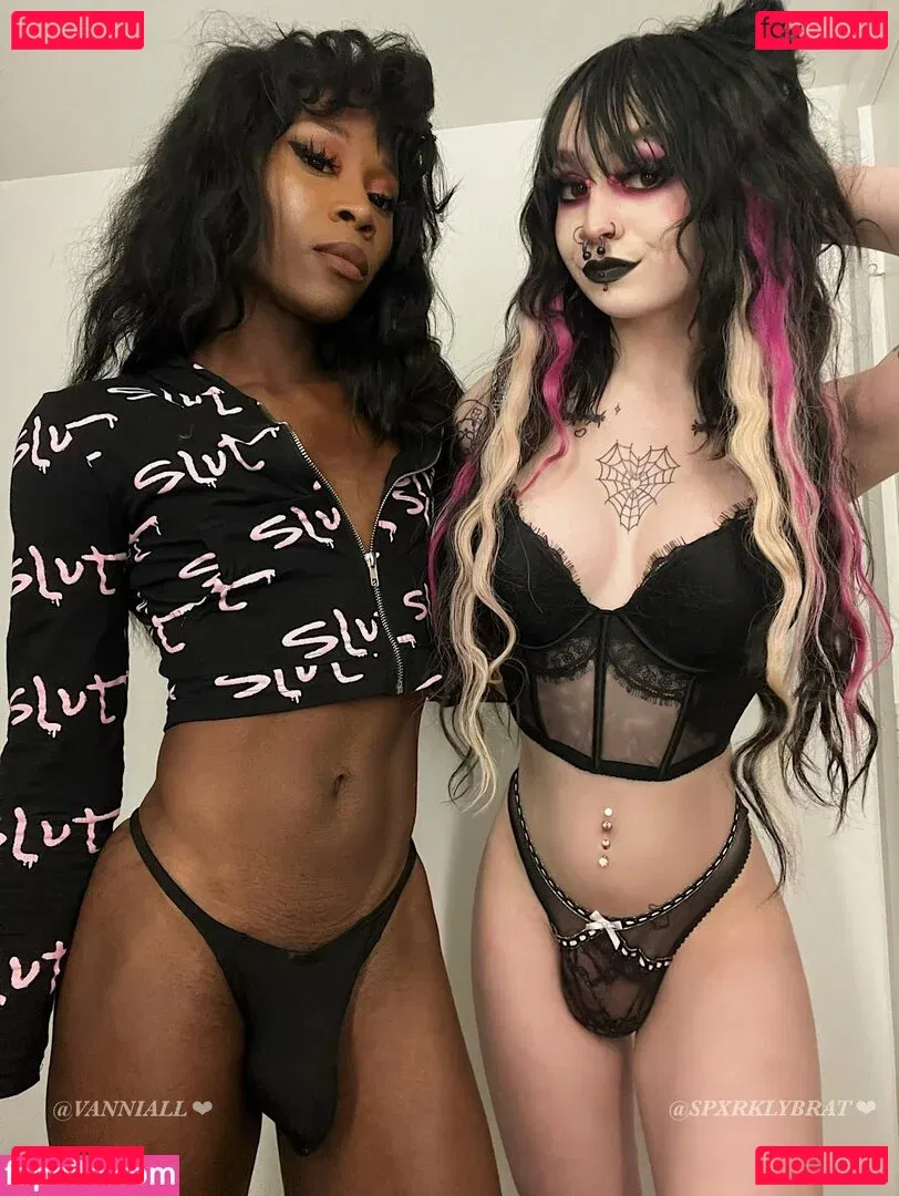 Spxrklybrat Onlyfans Photo Gallery 