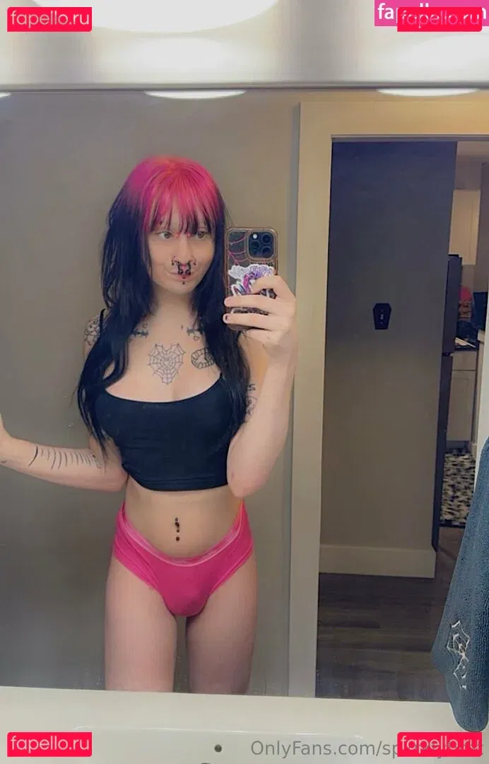 Spxrklybrat Onlyfans Photo Gallery 