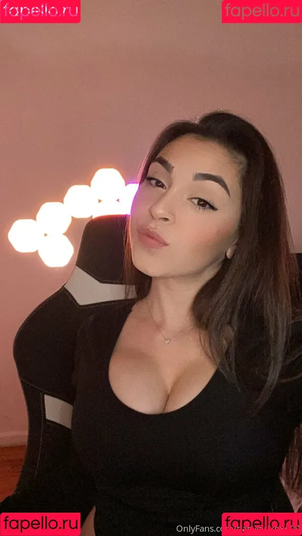 mirandahmariefree Onlyfans Photo Gallery 