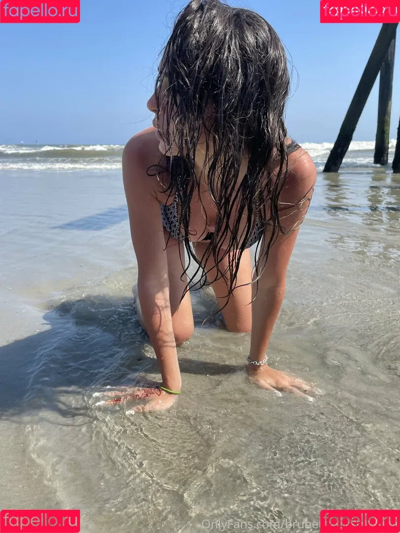 mirandahmariefree Onlyfans Photo Gallery 