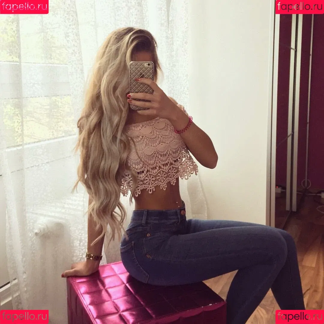 Natalie Onlyfans Photo Gallery 
