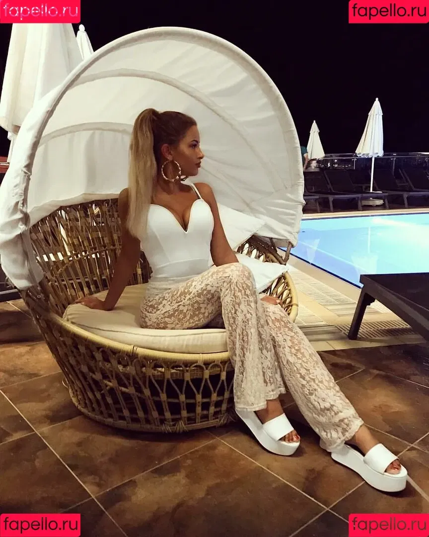 Natalie Onlyfans Photo Gallery 