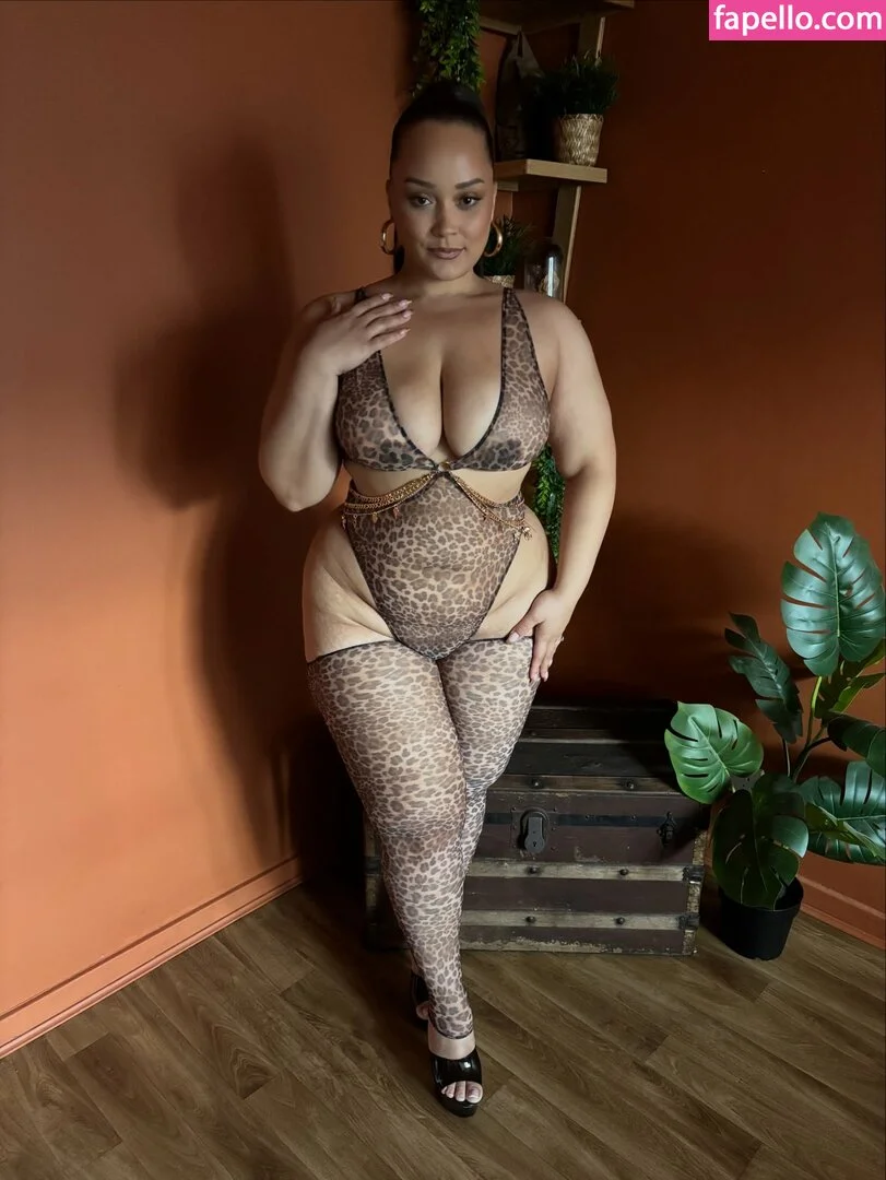 Natalie Onlyfans Photo Gallery 