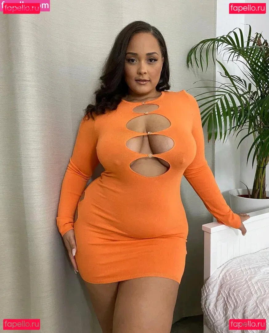 Natalie Onlyfans Photo Gallery 