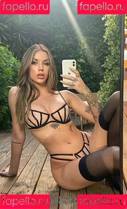 itssaraxo Onlyfans Photo Gallery 