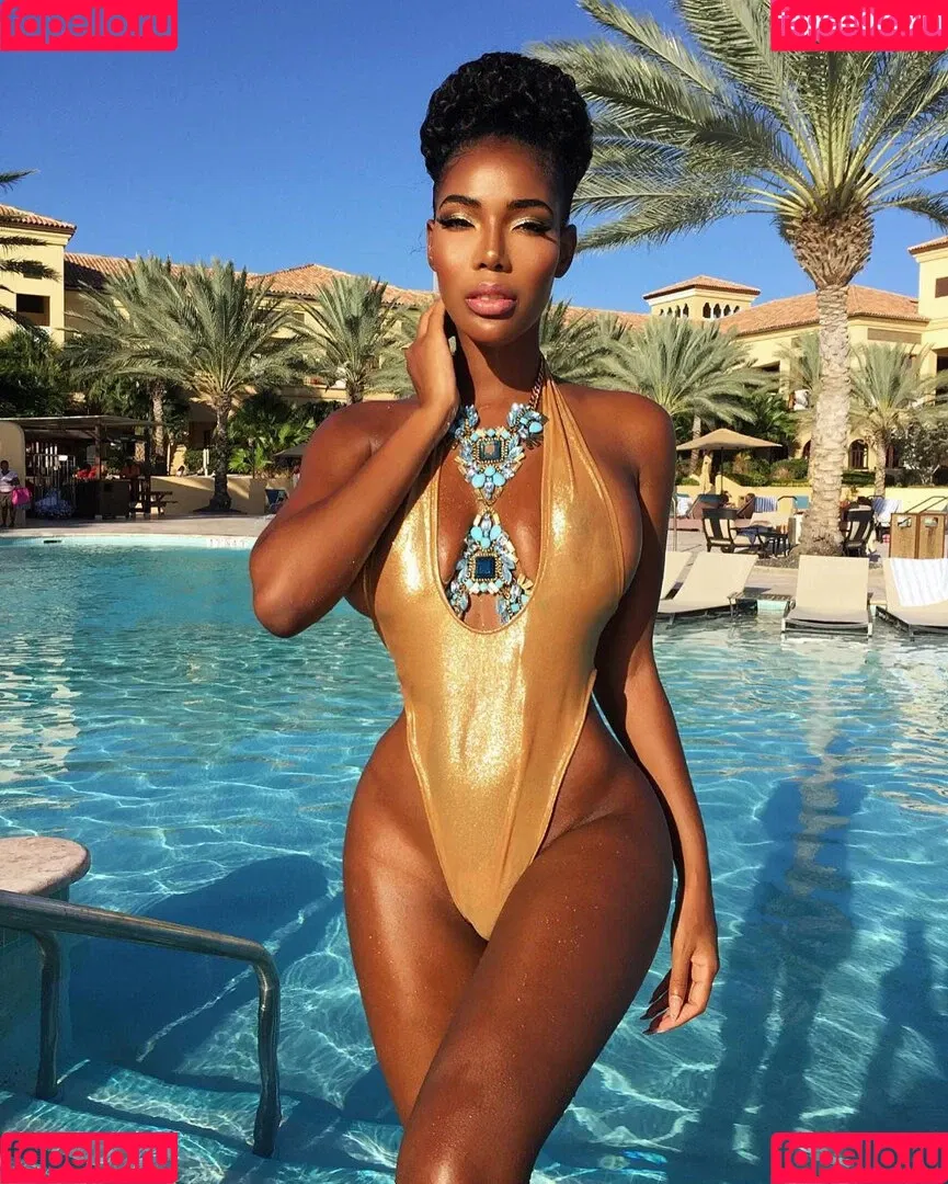 Monifa Jansen Onlyfans Photo Gallery 