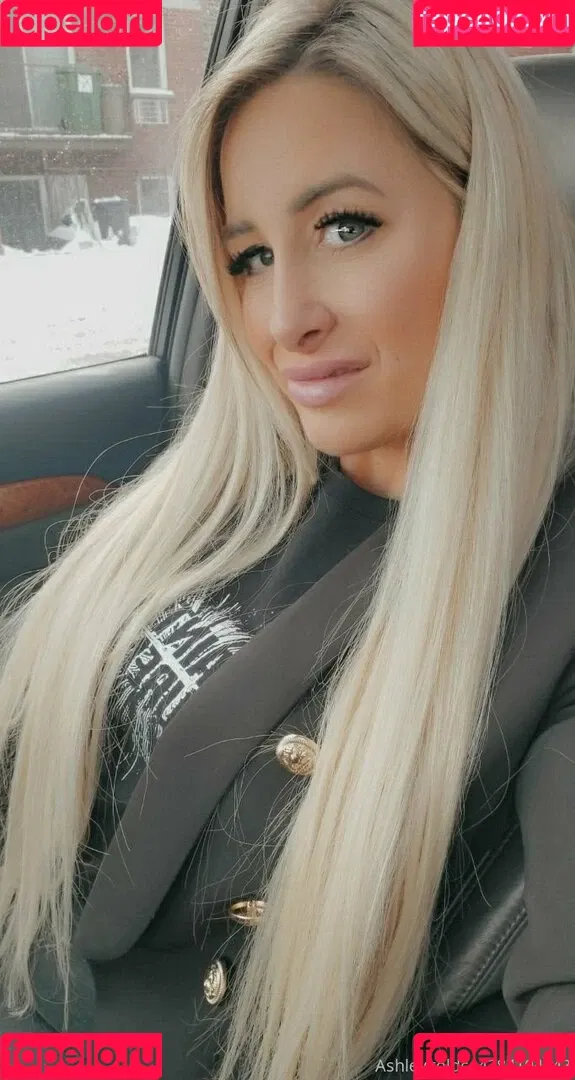 ashleygoldca Onlyfans Photo Gallery 