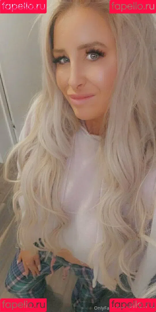 ashleygoldca Onlyfans Photo Gallery 