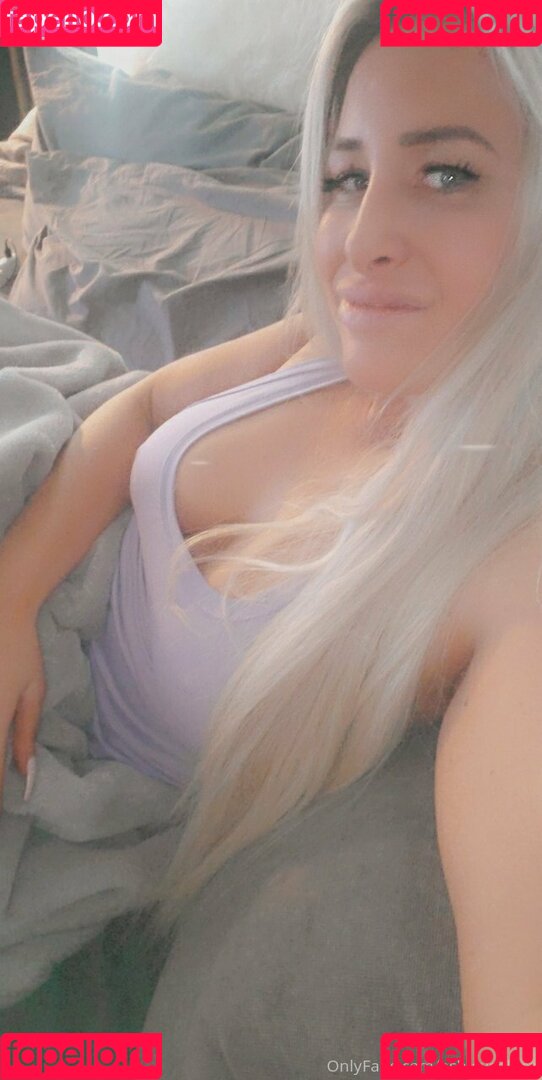 ashleygoldca Onlyfans Photo Gallery 