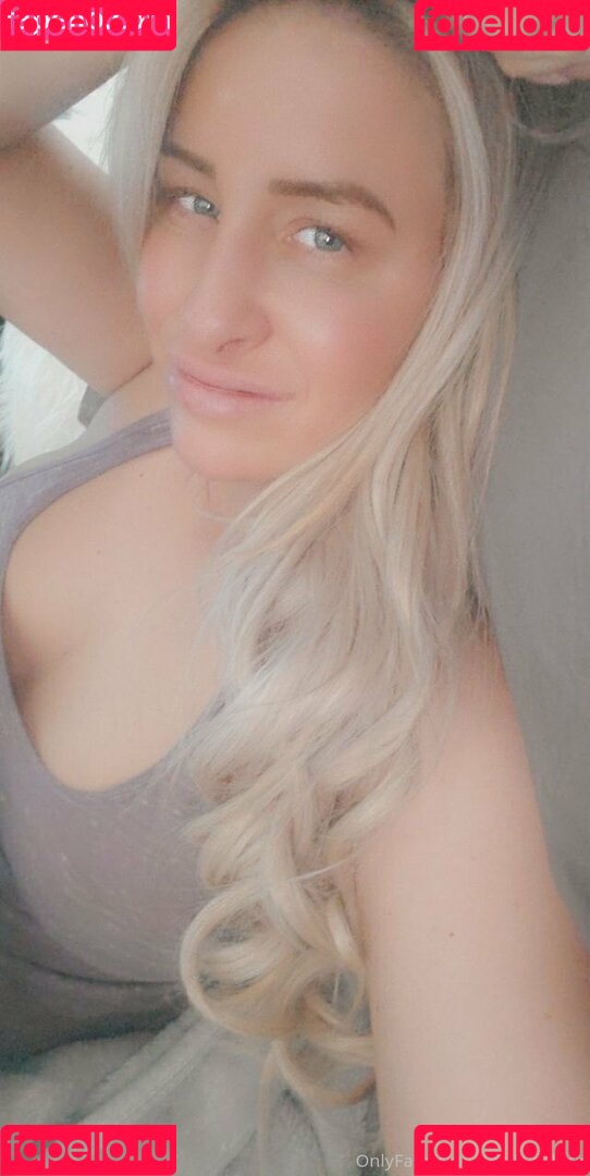 ashleygoldca Onlyfans Photo Gallery 