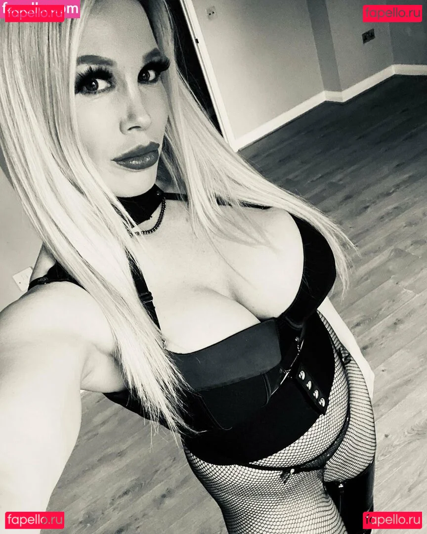 rebeccamorefree Onlyfans Photo Gallery 