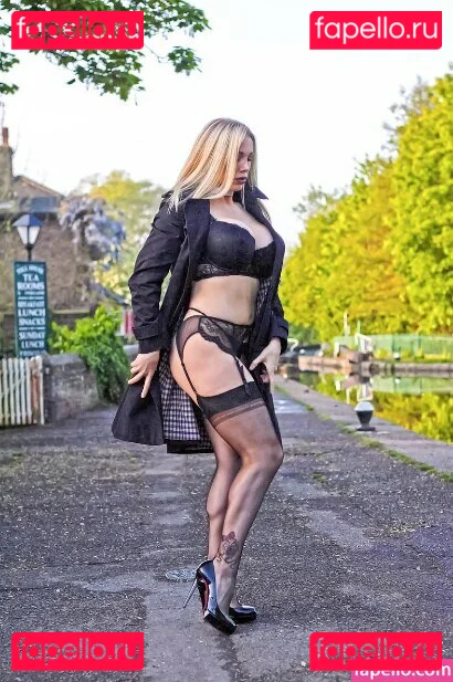 rebeccamorefree Onlyfans Photo Gallery 