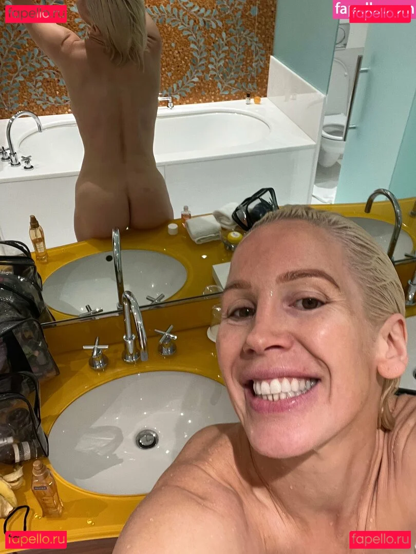 rebeccamorefree Onlyfans Photo Gallery 